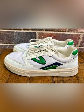 Women’s Tretorn White / Green Harlow Low Top Casual Court Sneakers - size 8.5